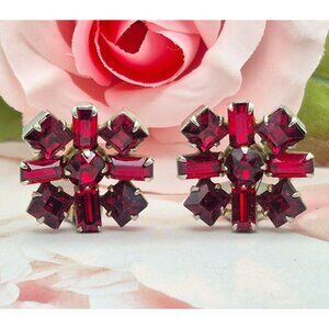 Vintage Clip On Earrings Silver Tone Floral Red Pronged Rhinestones Classic 1"